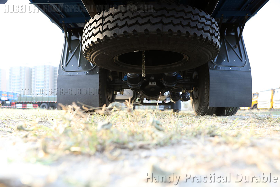 宝丽来教练车yy2