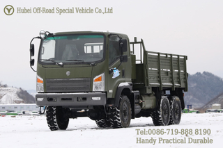 东风经典6WD EQ2082平板卡车_6×6军绿色重型货运越野卡车